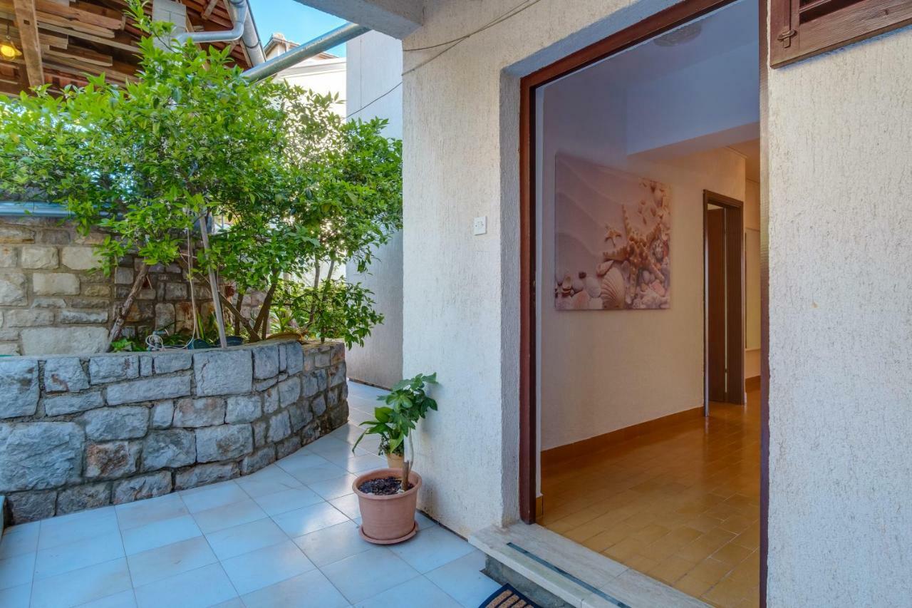Apartmani Maris Mali Losinj Luaran gambar