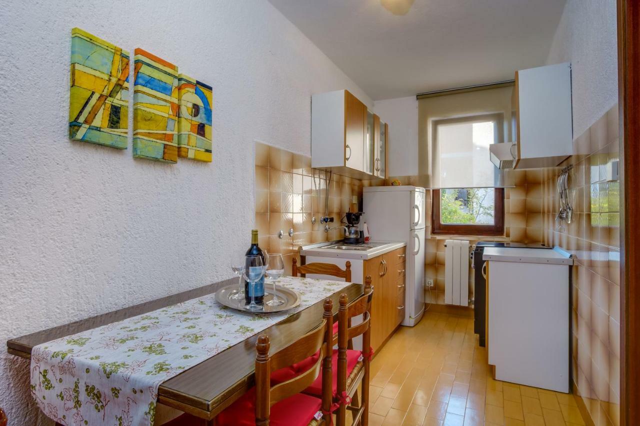 Apartmani Maris Mali Losinj Luaran gambar