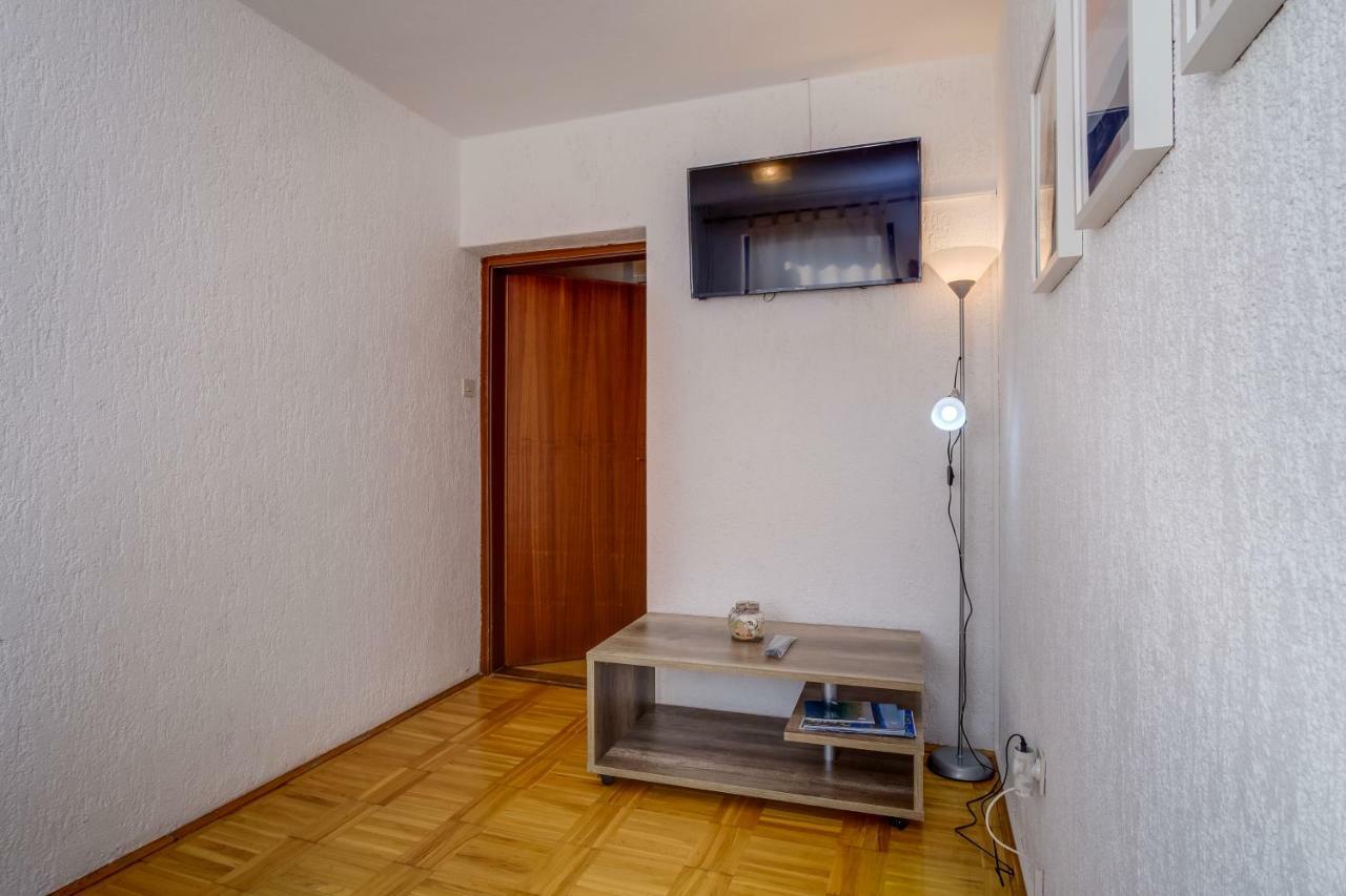 Apartmani Maris Mali Losinj Luaran gambar