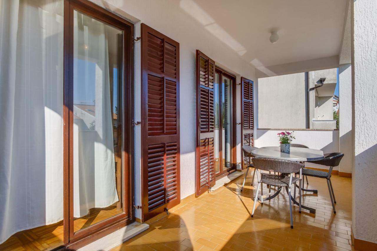 Apartmani Maris Mali Losinj Luaran gambar