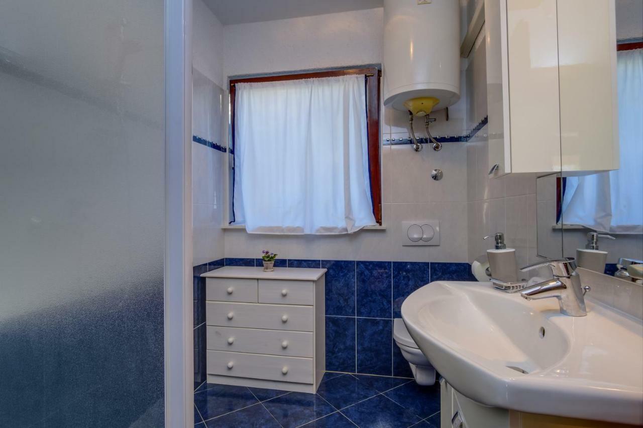 Apartmani Maris Mali Losinj Luaran gambar