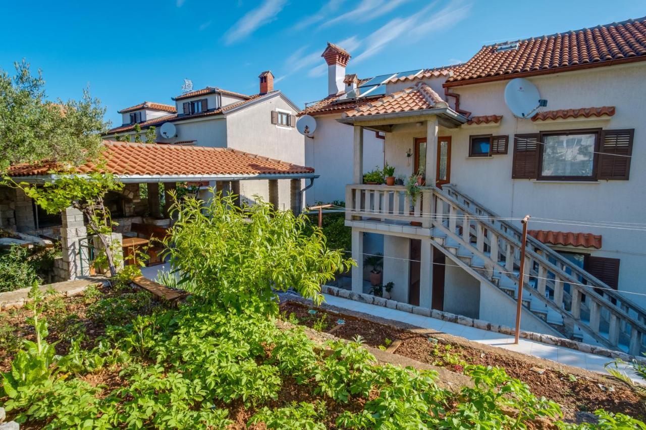 Apartmani Maris Mali Losinj Luaran gambar