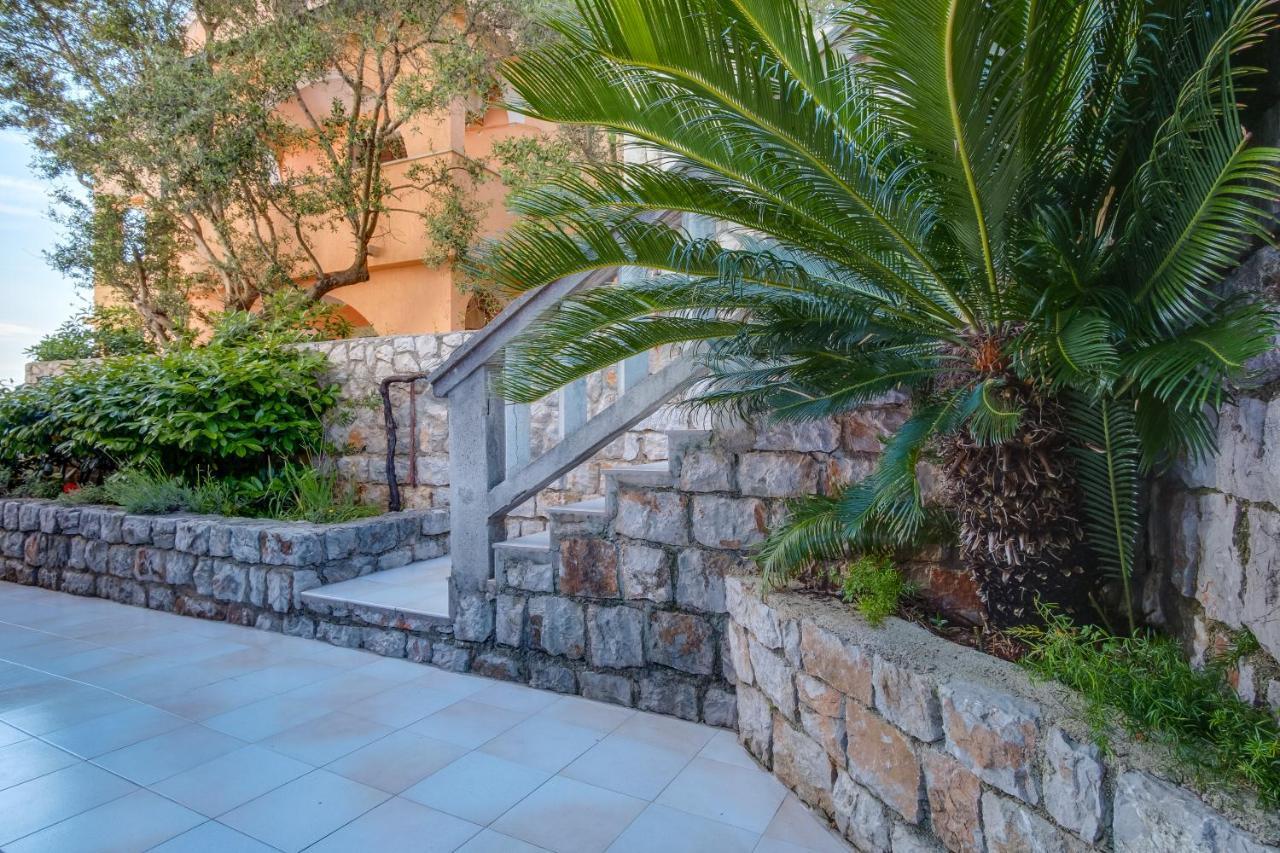 Apartmani Maris Mali Losinj Luaran gambar